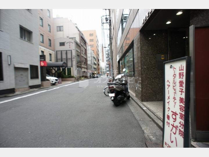 前面道路【三谷ビル】