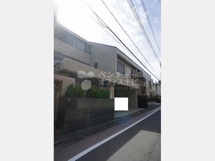 外観【ロイヤルフラッツ】