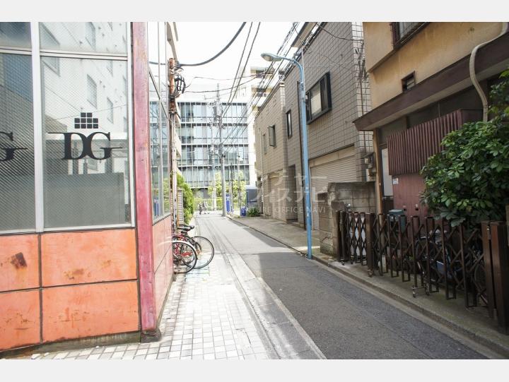 周辺道路 【エコール・ド・御苑ビル】