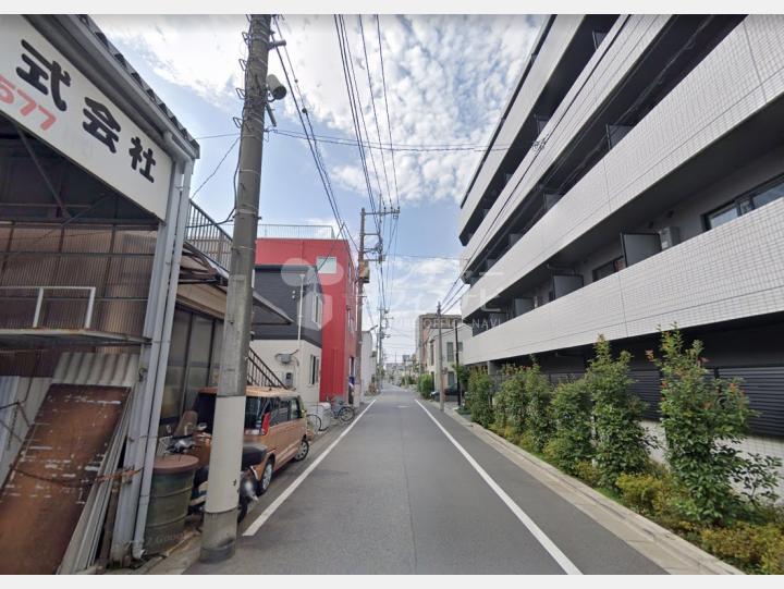 【前面道路】三栄ビル