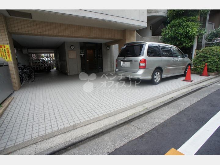 入口【ローズパティオ】