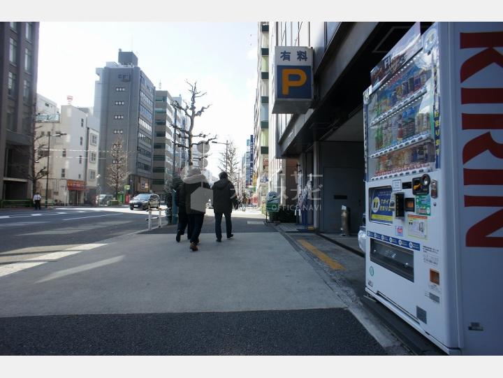 物件前通り【エクセレントビル】