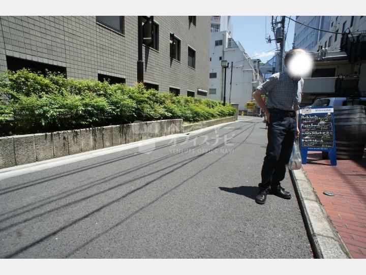 前面道路【明成ビル】