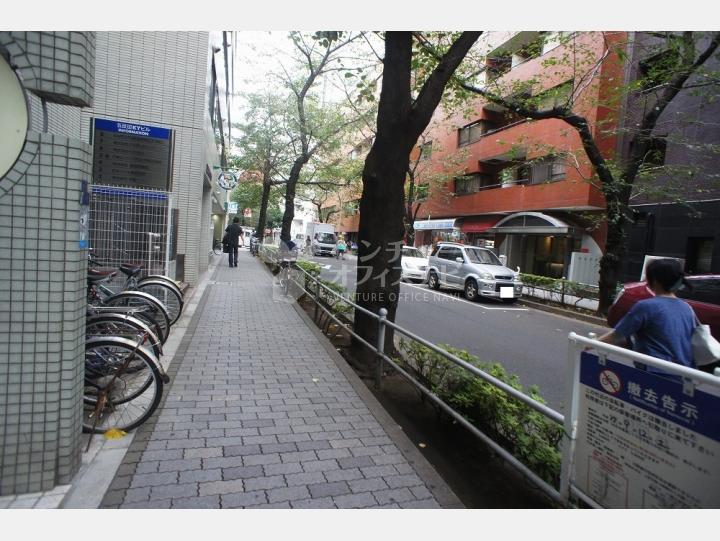 ビルの前の通り【グレイス五反田】