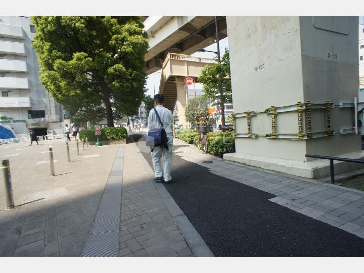 前面道路【深川ギャザリアタワーN棟】