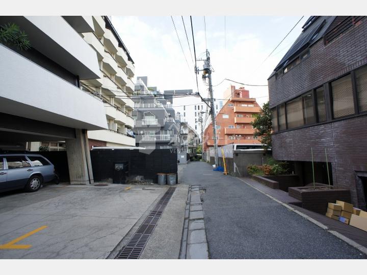 物件前の通り 【渋谷Dマンション】