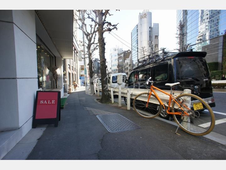 前面道路【篠塚ビル】