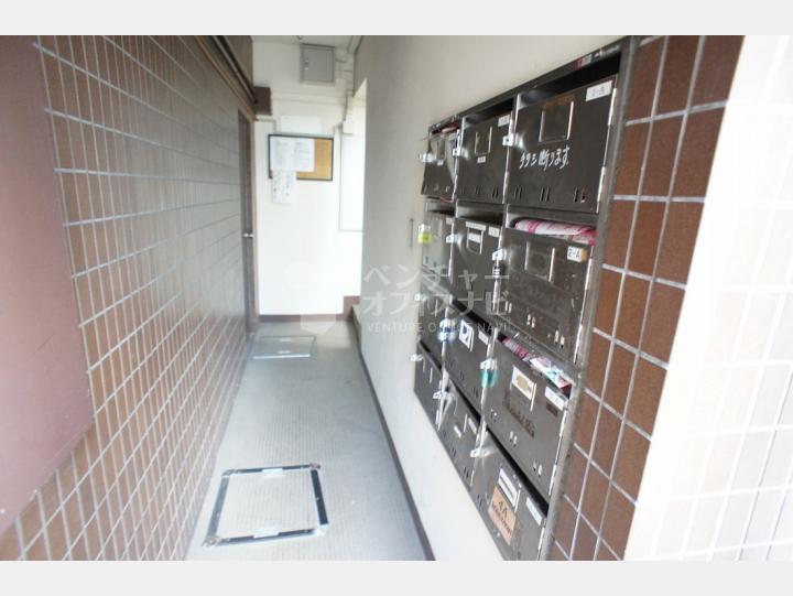 入口【東宝ビル】