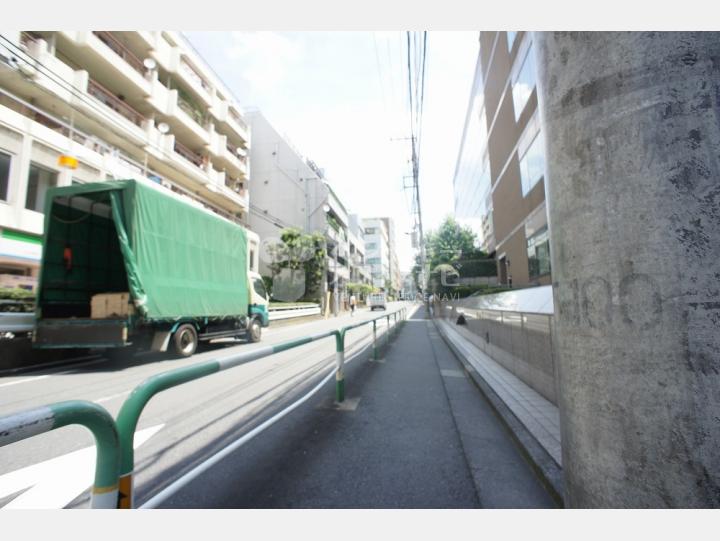 物件前の通り【T&Tビル】