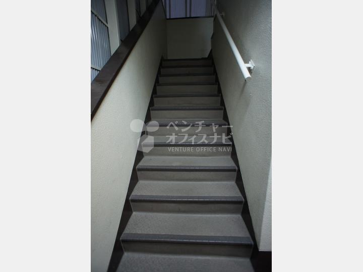 共用部階段 渋谷ビレッヂ南平台