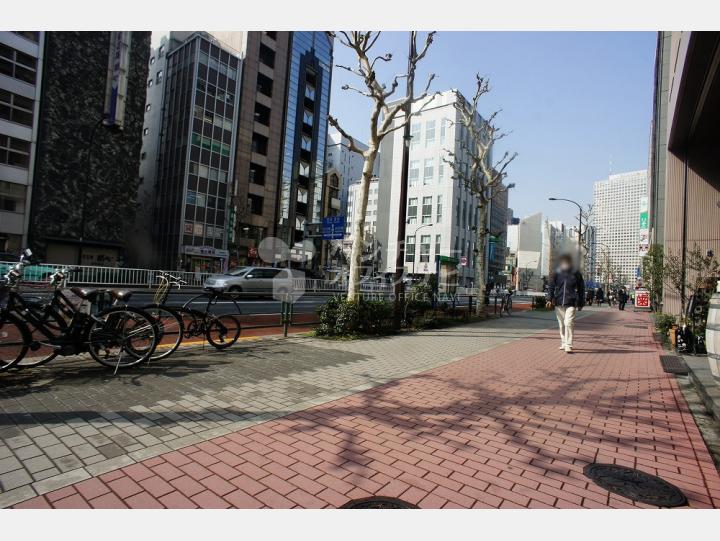 前面道路【内幸町1ビル(旧信栄堂ビル)】