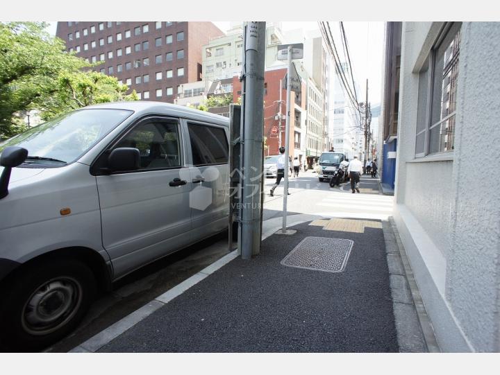 建物前の道路【第1南桜ビル】