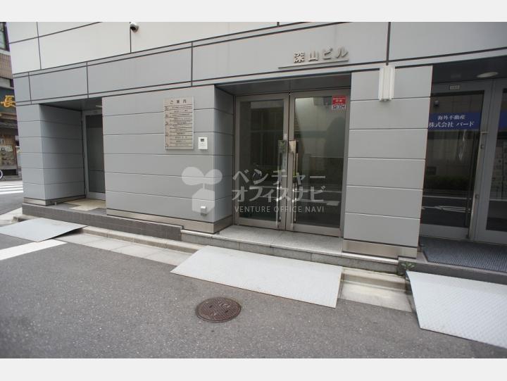 入口【深山ビル】