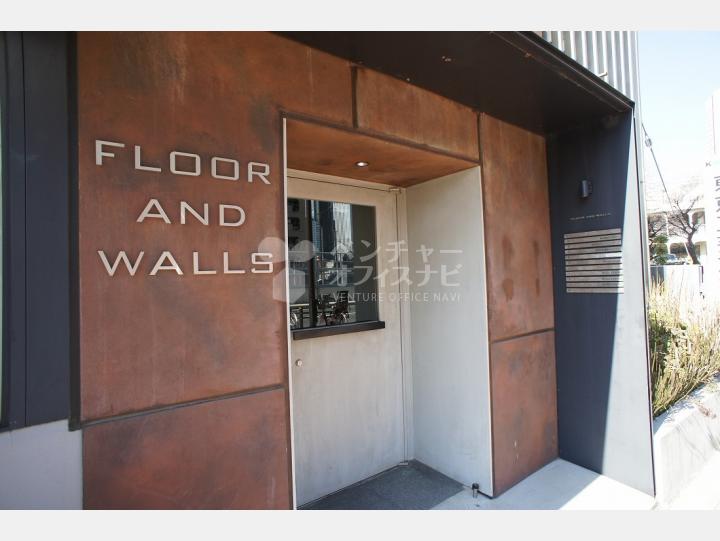 入口 【FLOOR&WALLS中野坂上(FLOOR AND WALLS)】