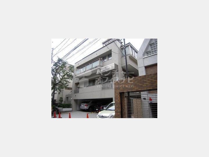 外観　タイル張りのシンプルなＳＯＨＯマンション　【サンハイム南青山】