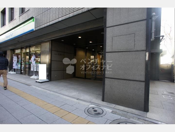 入口周辺【西新宿松屋ビル】