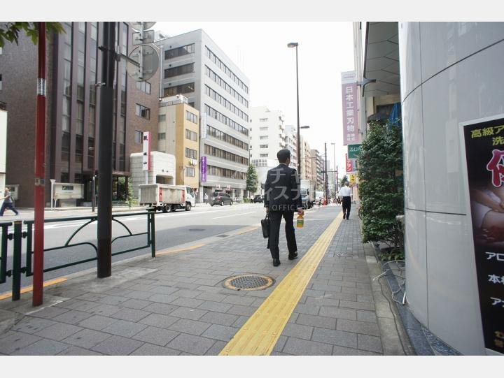 物件前の通り【新御徒町妙見屋ビル】