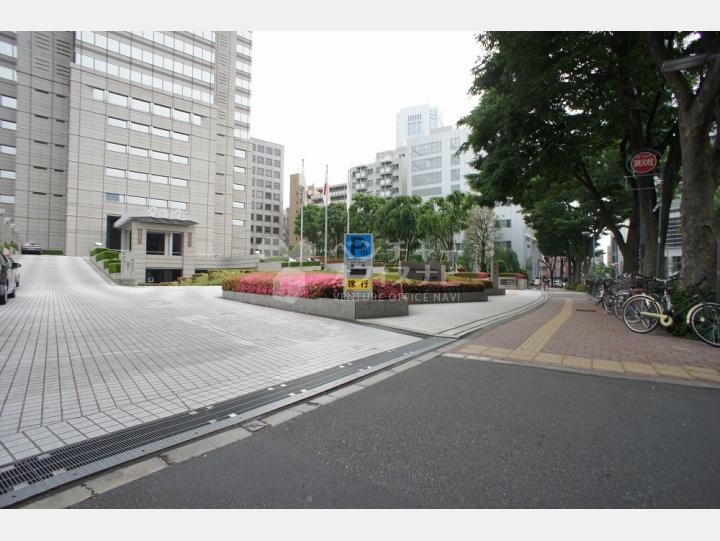 入口周辺【新宿パークタワー】