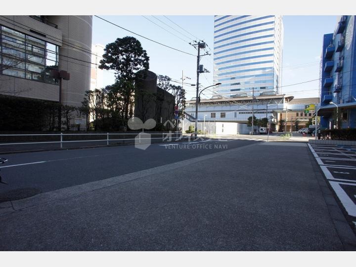 物件前通り【イトーピア浜離宮】