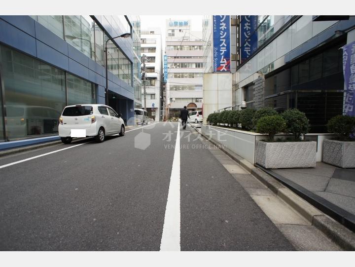 物件前の通り【21東和ビル】