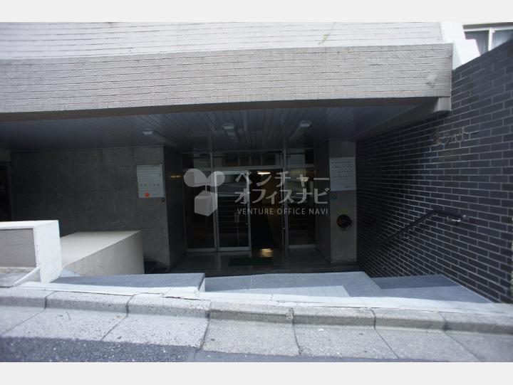 入口　【葵シャトー】