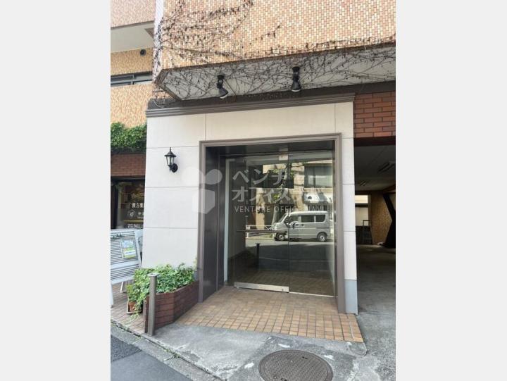 入口 【代々木伊藤ローヤルコーポ】