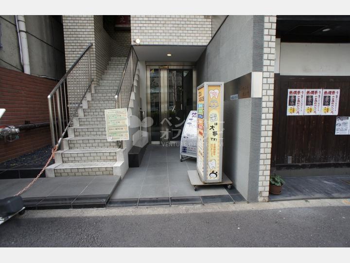 入口【クレッセント虎ノ門】