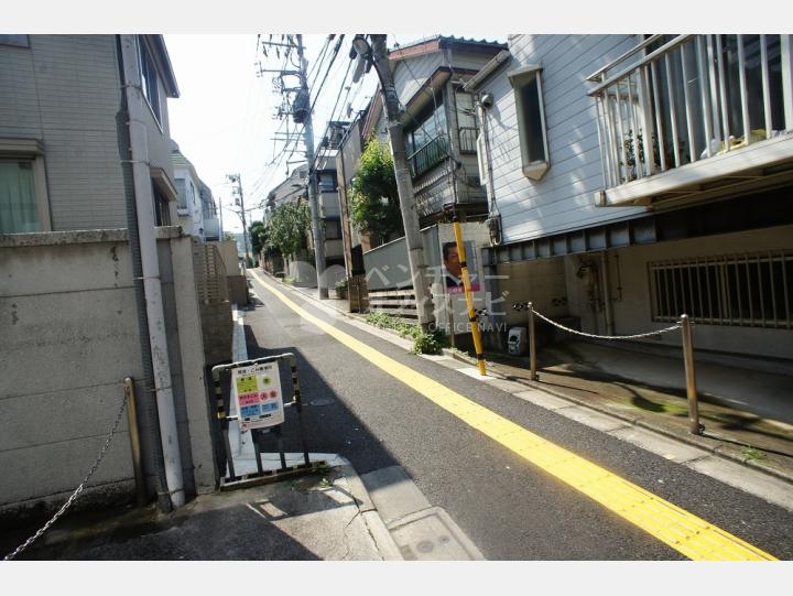 物件前の通り【イガリビルⅡ】