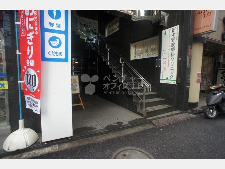 入口 【ボニータ新中野ビル】