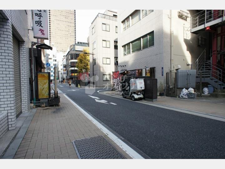物件前通り【TMビル】