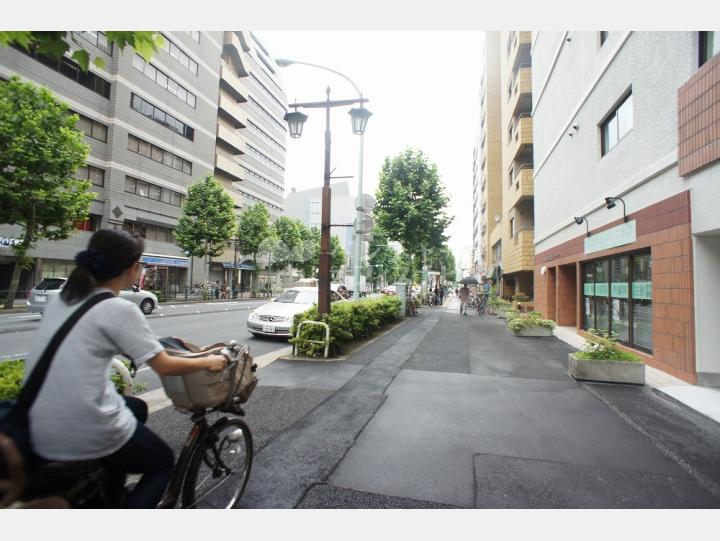 物件前の通り【出光新宿ビル】