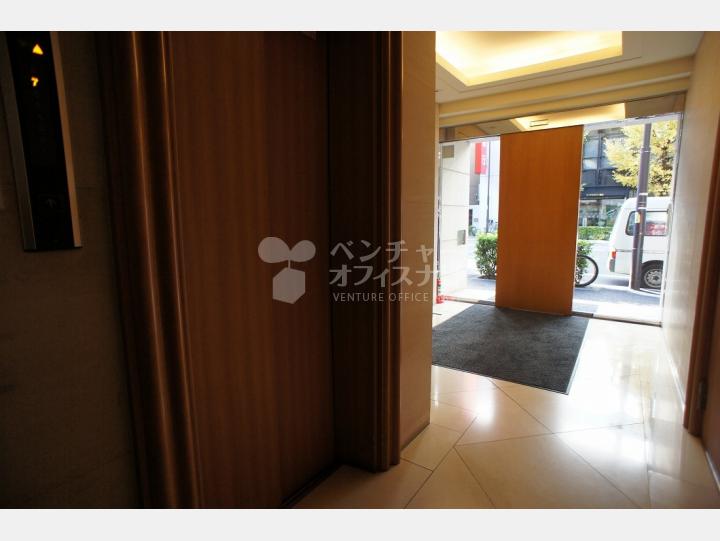 共用部通路【オフィス２２ビル】