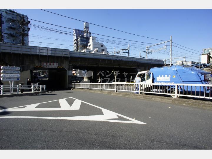 第3平沢ビル 物件前の通り