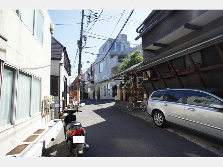 ビルの前の通り【第３大成ビル】