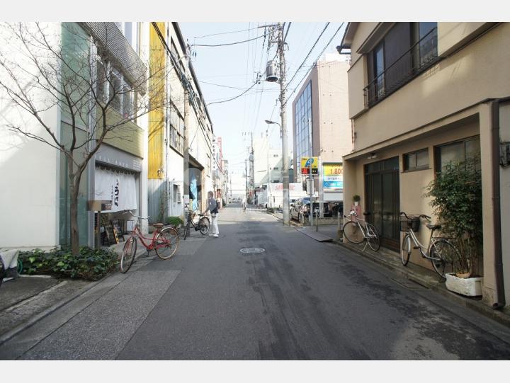 前面道路【コーポ岩永】