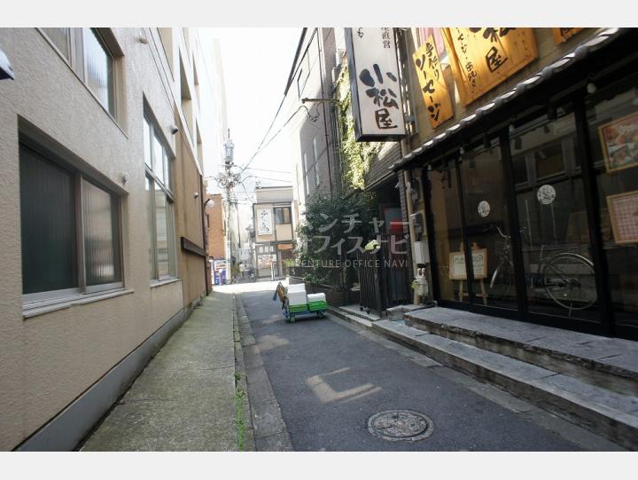 建物前通り【原ビル】