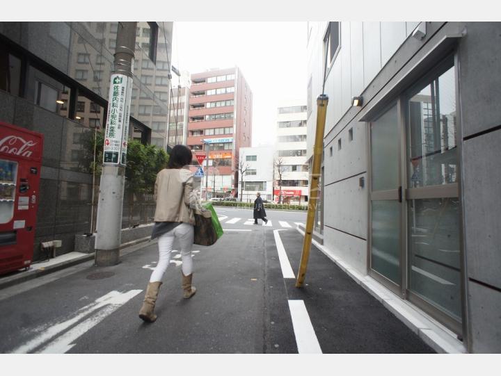 前面道路【坂本屋ビル】