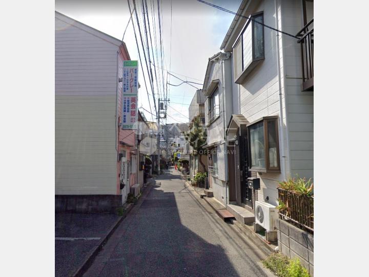 【前面道路】鈴木荘