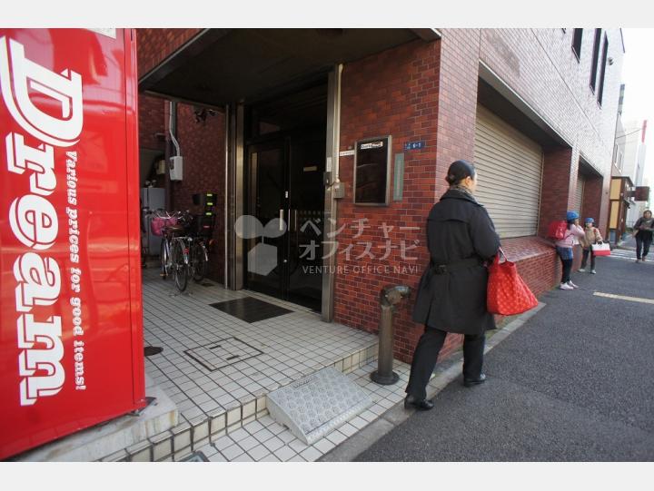 入口 【クアルト毛利ビル】