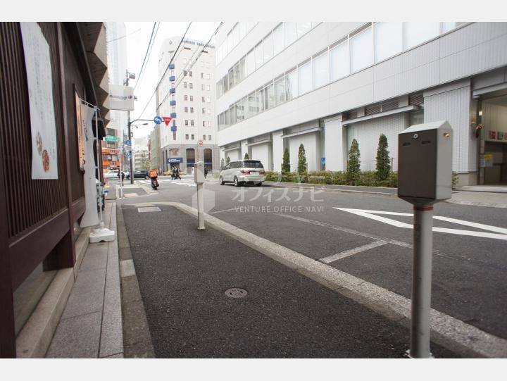 ビル前面道路【新橋29森ビル】