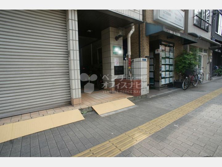 入口【上野エスティビル】