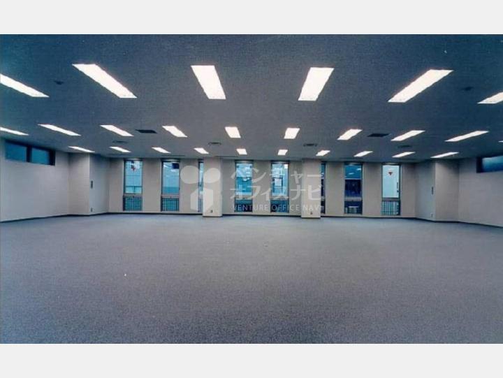 広々とした室内【白揚ビル】