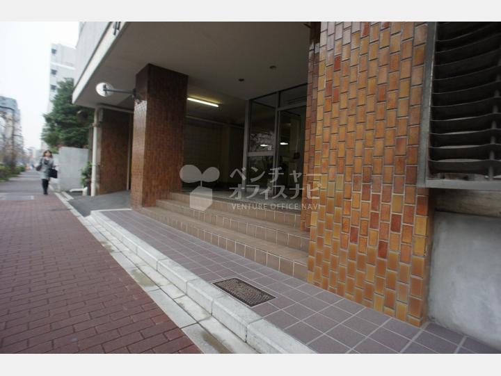 入口【ファミール築地】