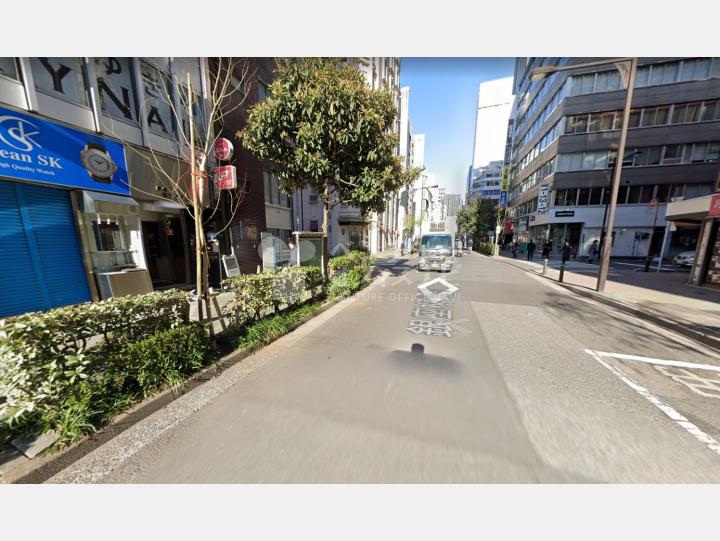 【前面道路】GINZA LAND BLDG.