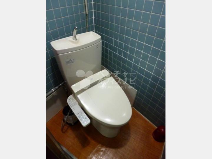 トイレ【宝栄西新宿ビル】