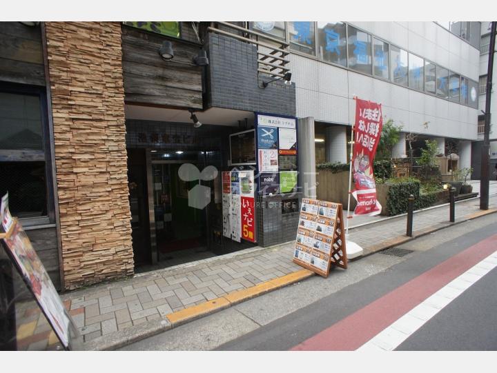 入口【池袋東宝ビル】