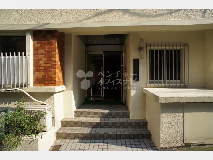 入口　【西新宿カーネル】