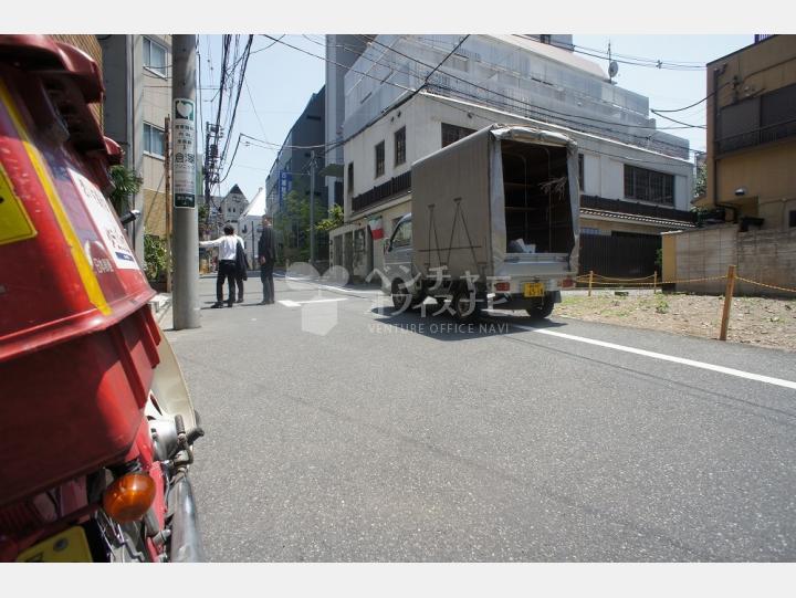 前面道路【ASKビル】