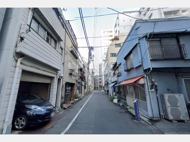【前面道路】富田ビル