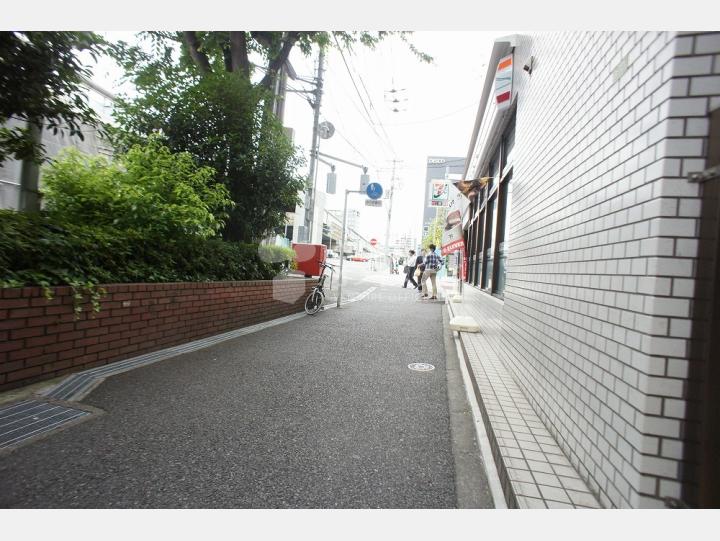 前面道路【ディアハイム飯田橋】